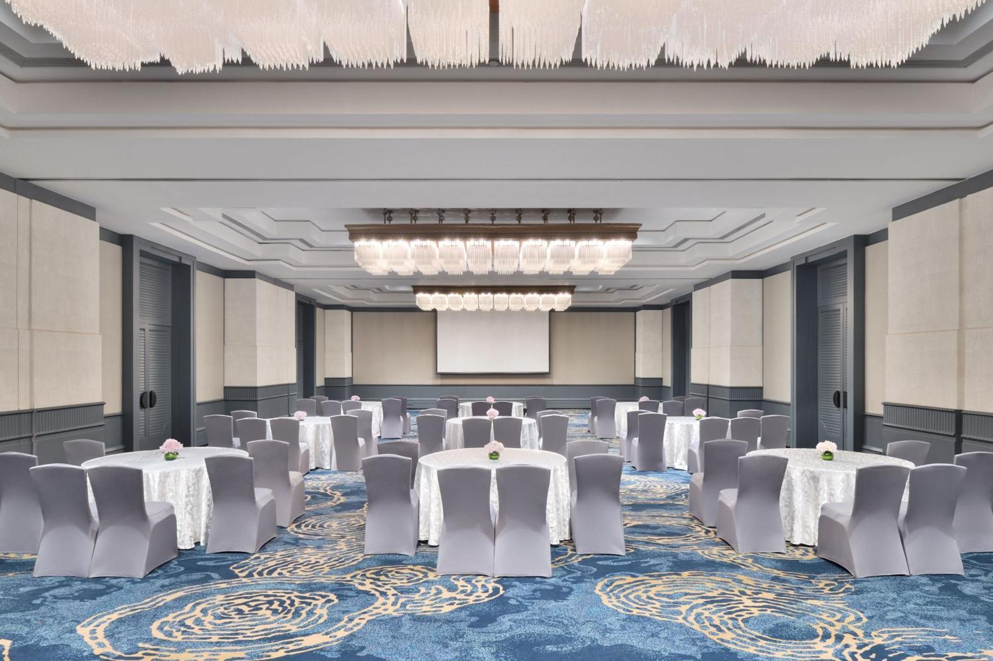The Westin Mumbai Powai Lake Ngoại thất bức ảnh