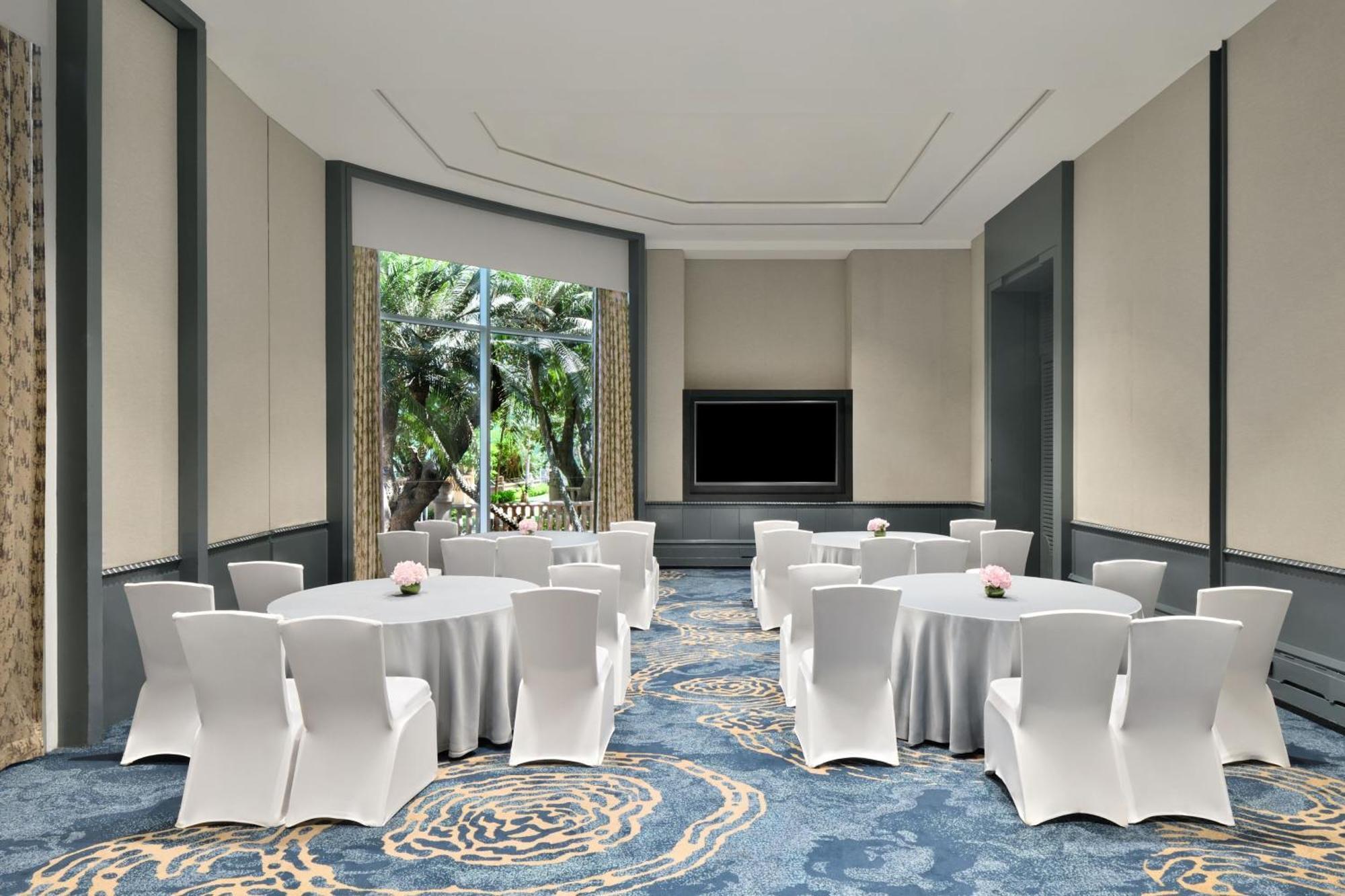 The Westin Mumbai Powai Lake Ngoại thất bức ảnh