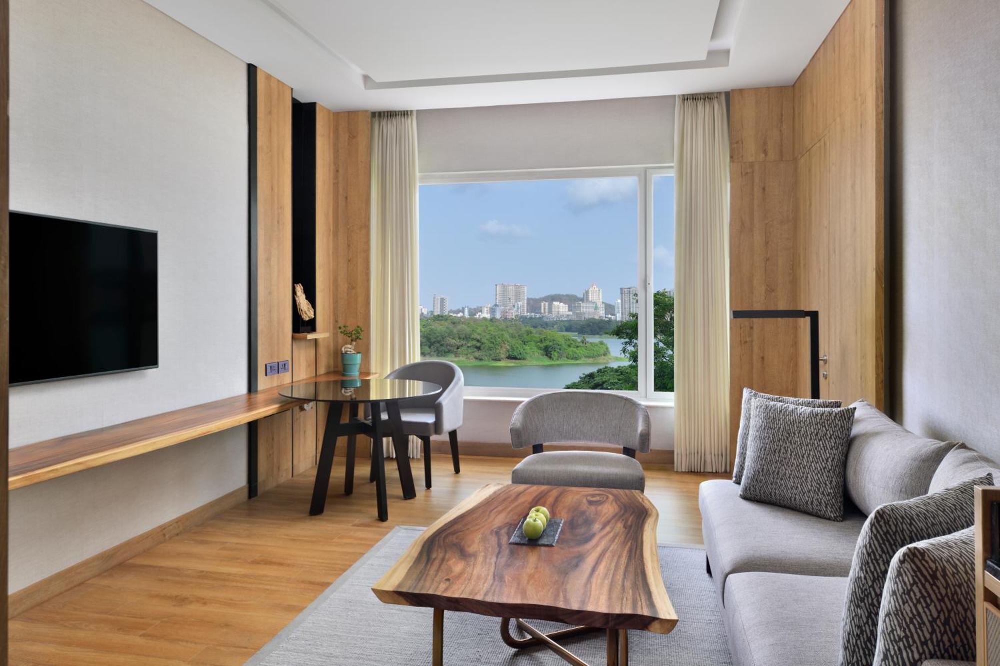 The Westin Mumbai Powai Lake Ngoại thất bức ảnh