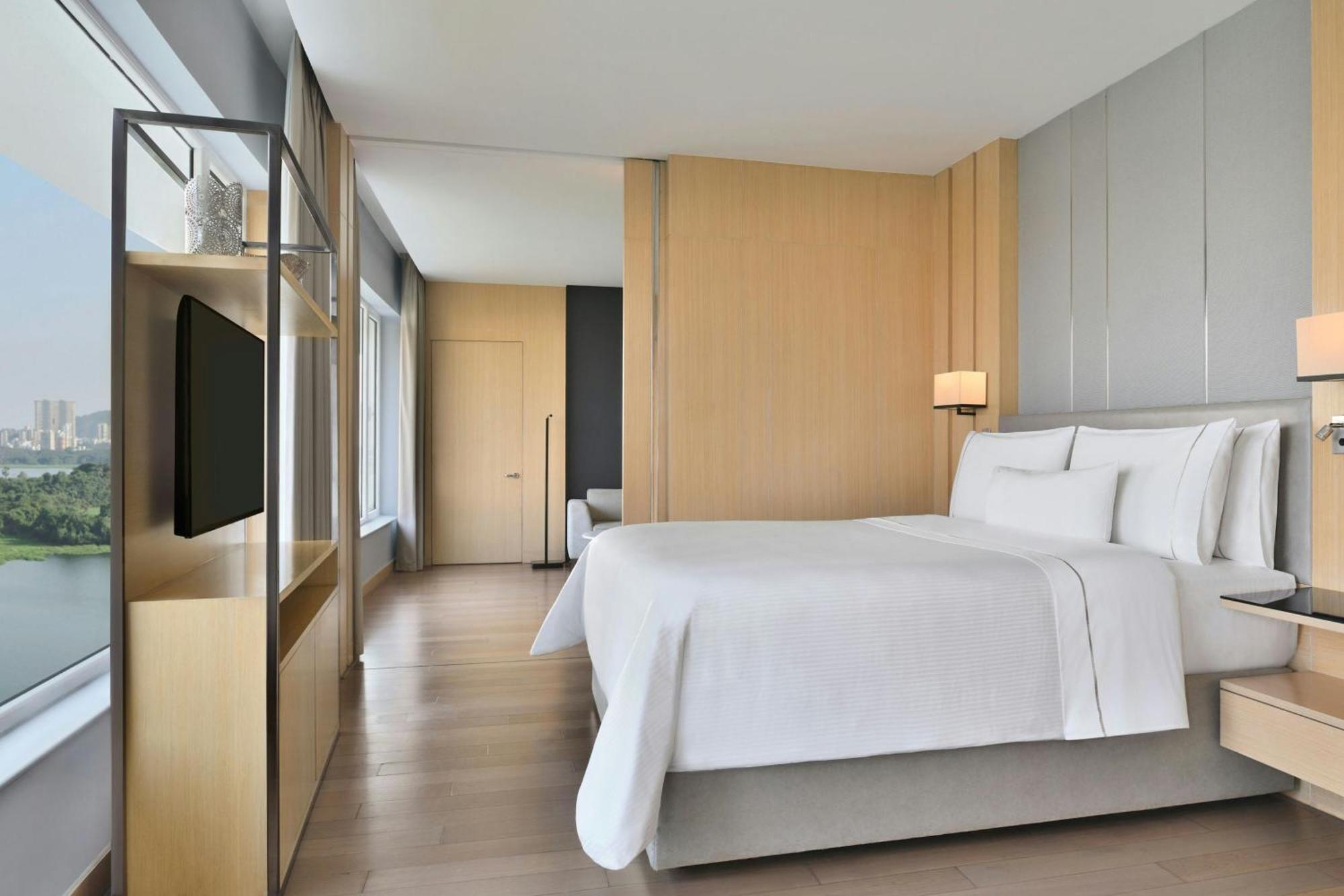 The Westin Mumbai Powai Lake Ngoại thất bức ảnh